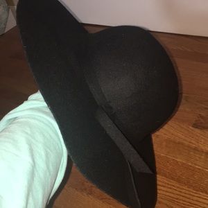 Black wide brim hat - PERFECT FOR FESTIVALS